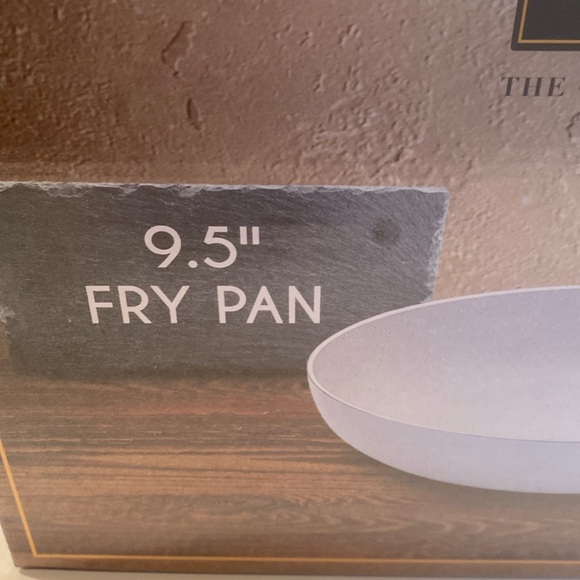NIB 41 & Main 9.5” Fry Pan - Picture 3 of 4